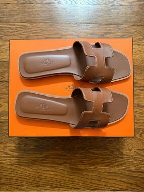 Hermes Oran Sandals in Gold Size 38.5